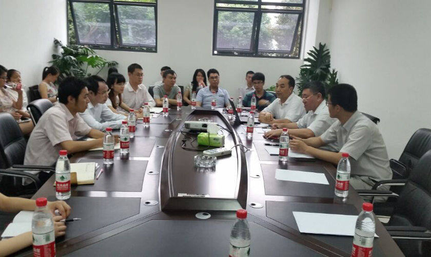 集團監事會主席肖厚志一行來蓉對成都銘貴云端物聯網技術有限責任公司走訪慰問關懷